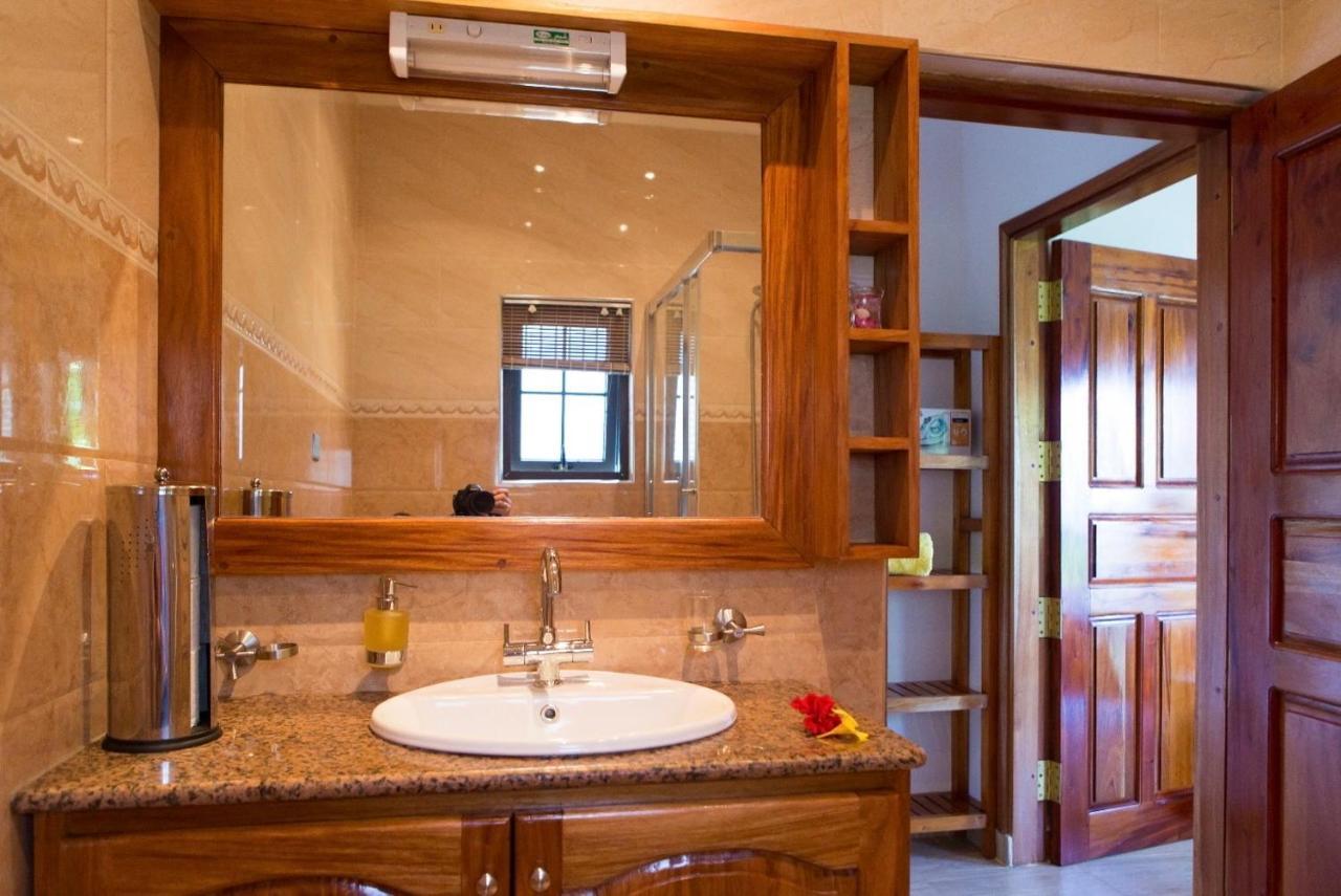 Belle Montagne Holiday Apartments Grand Anse  Exterior foto
