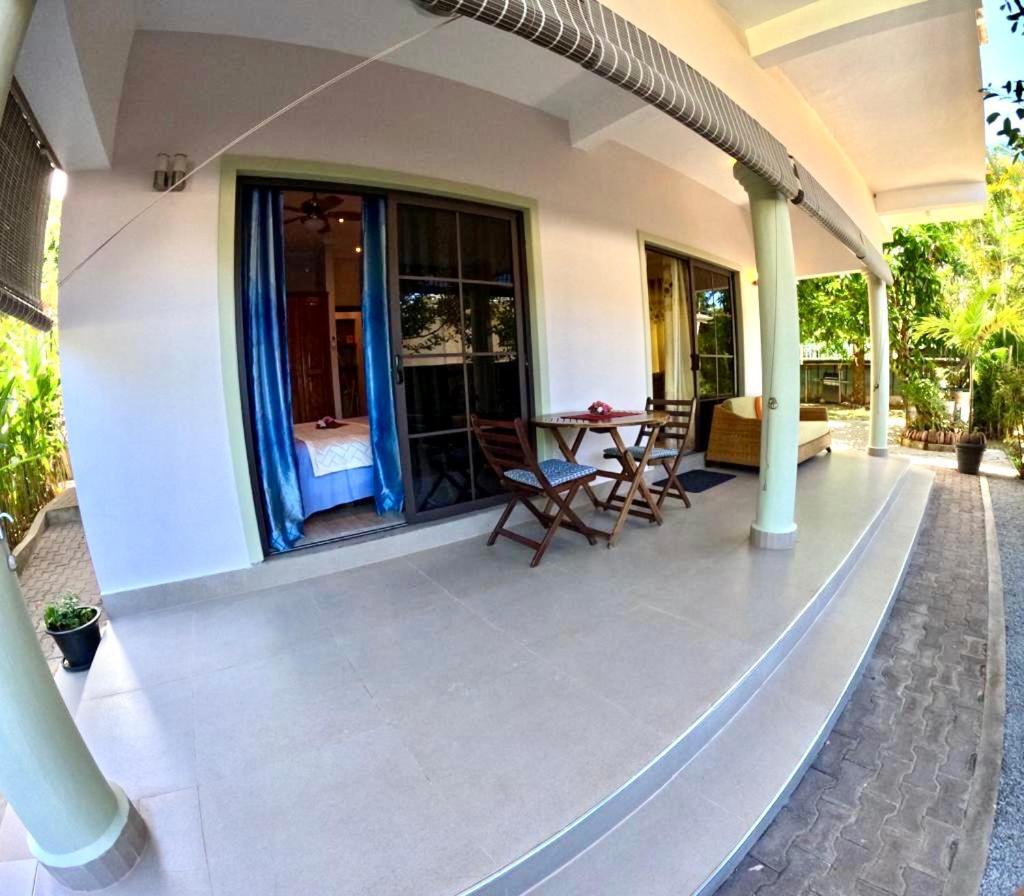 Belle Montagne Holiday Apartments Grand Anse  Exterior foto